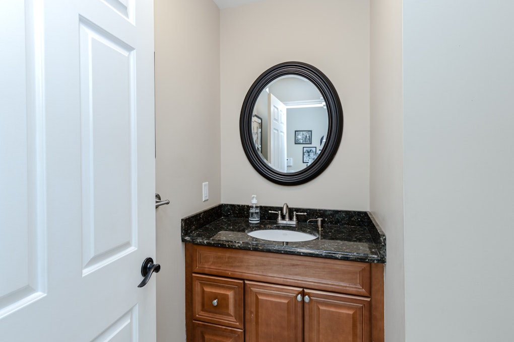 807 Park Place, Springfield, NJ 07081, Presented by Catherine